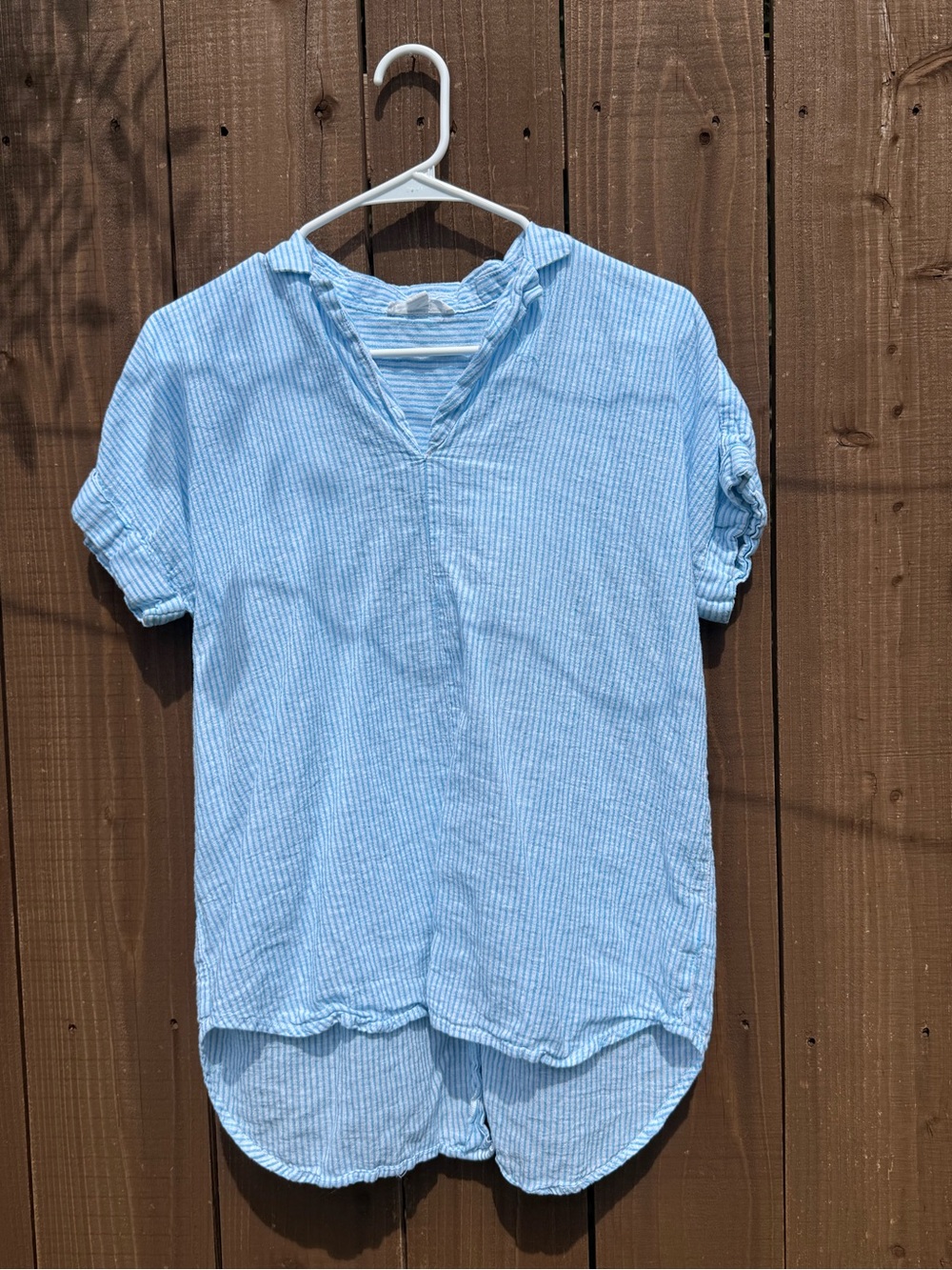 beachlunchlounge Light Blue Striped V‑Neck Short Sleeve Tunic